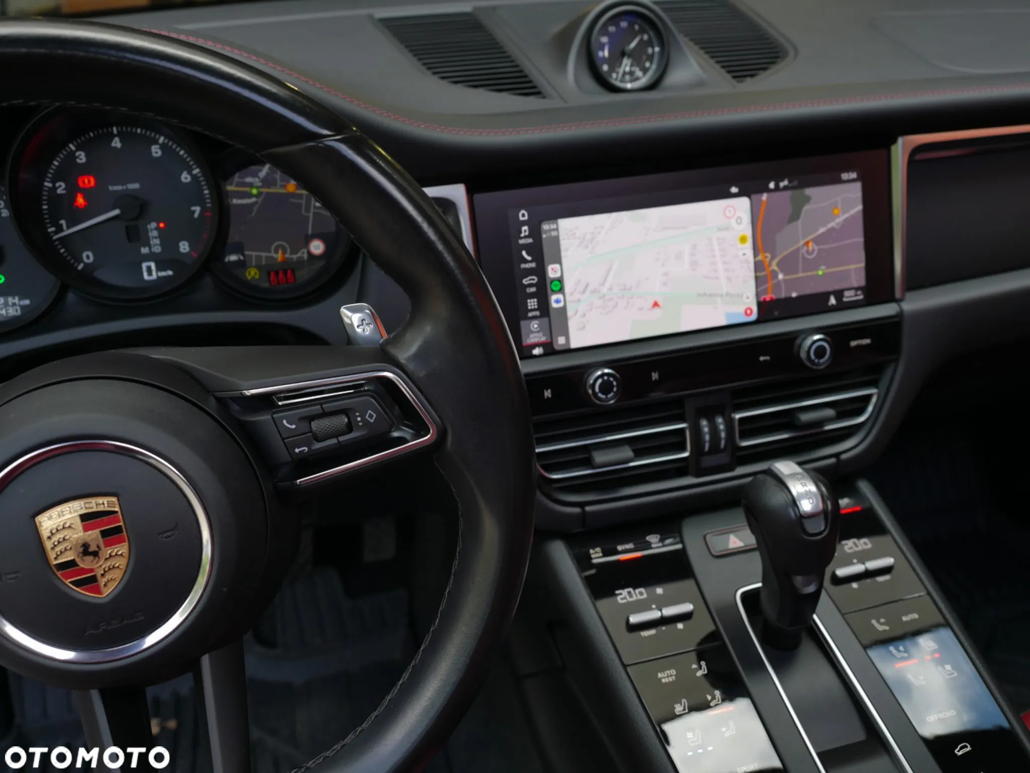 Porsche Macan - 16