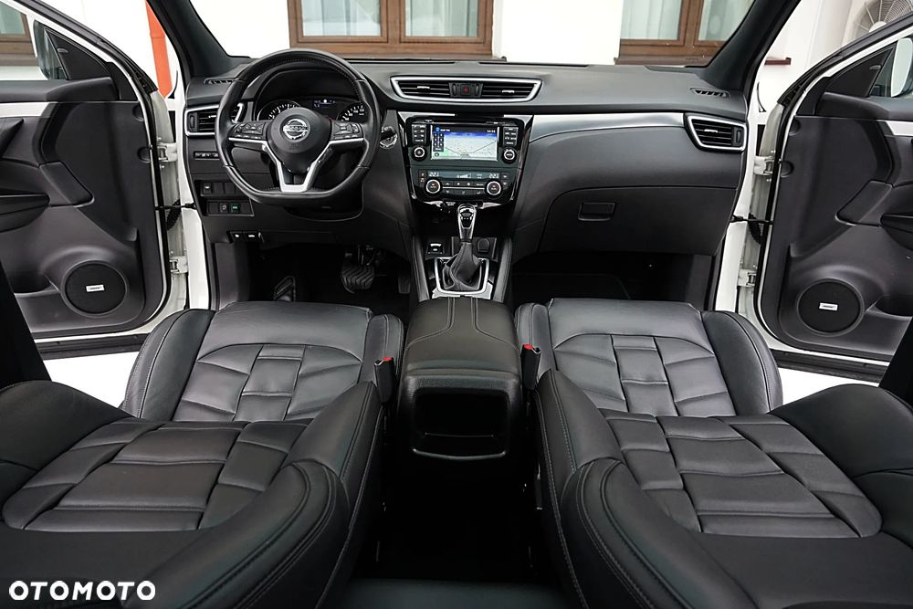 Nissan Qashqai 1.2 DIG-T Xtronic TEKNA+ - 33