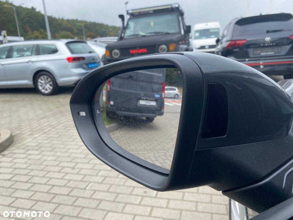 Volkswagen Golf - 13