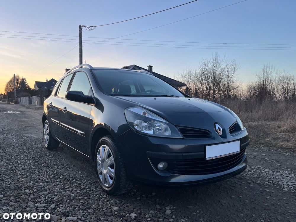 Renault Clio - 21