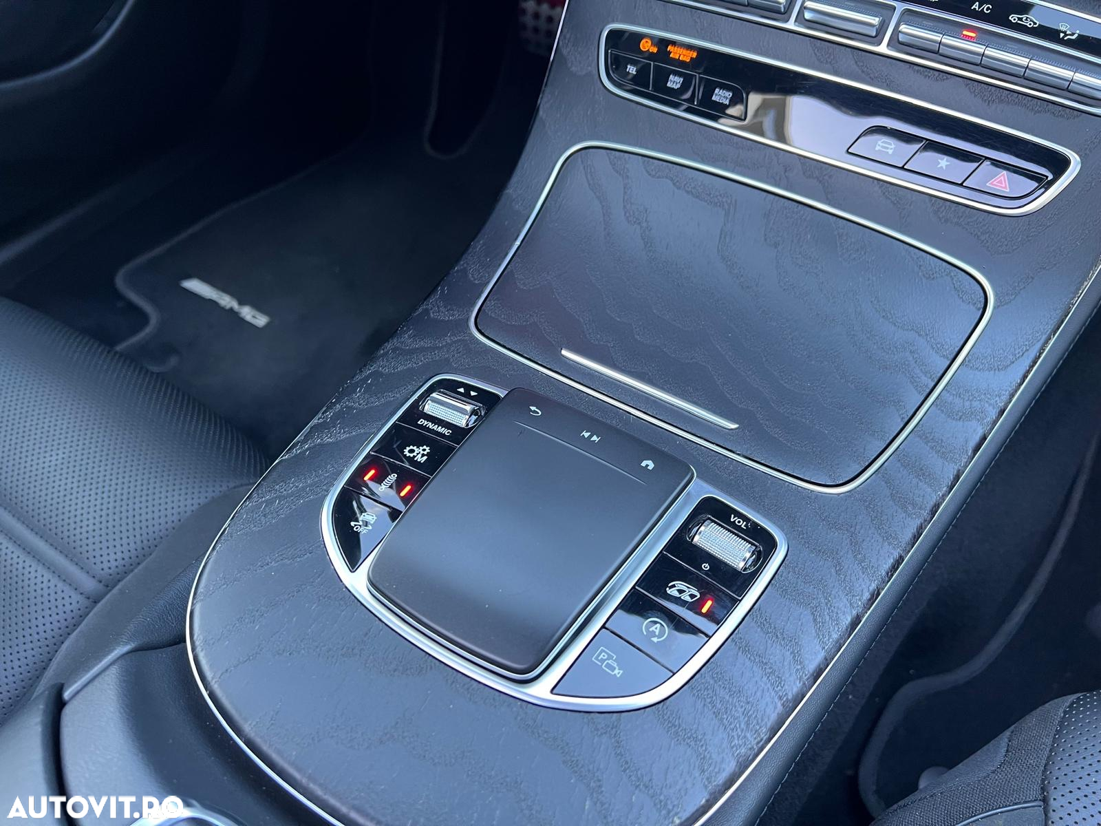 Mercedes-Benz E 53 AMG 4Matic AMG Speedshift 9G-MCT - 20