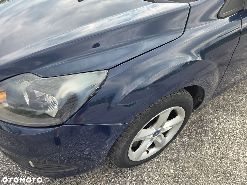 Ford Focus 1.8 TDCi Ambiente - 3