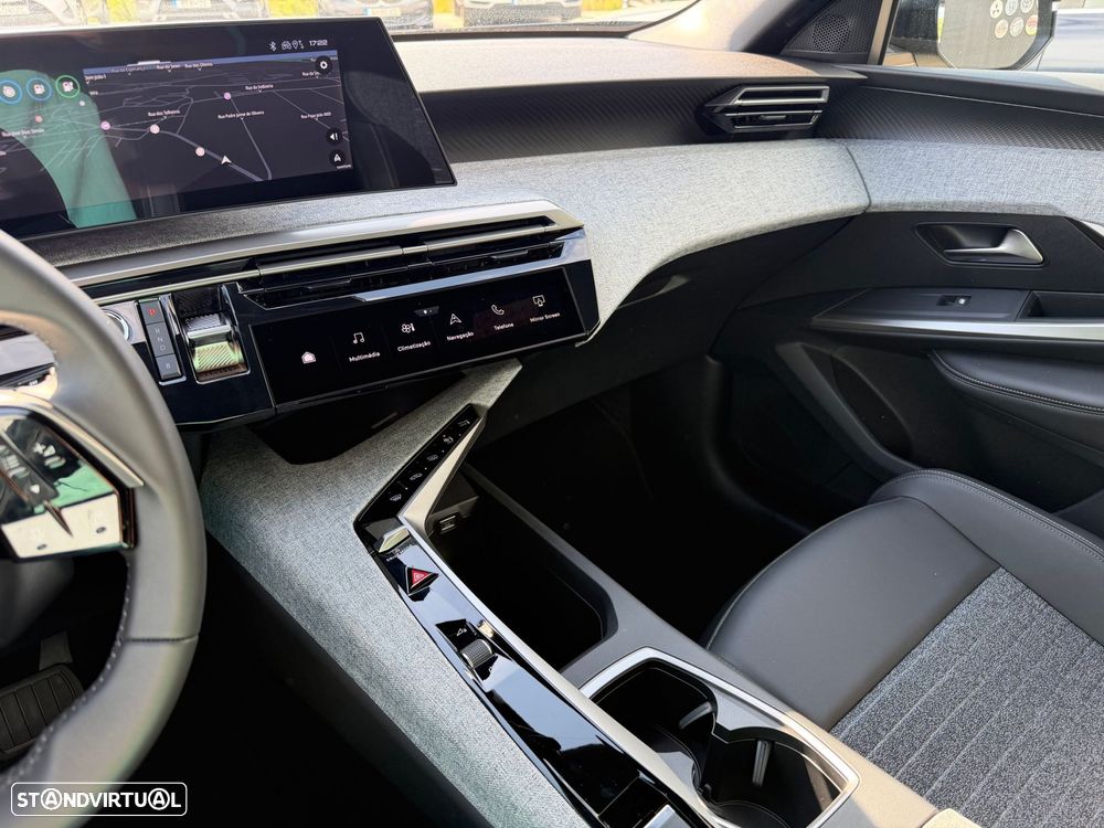 Peugeot 3008 1.6 Plug-in Hybrid Allure e-DCS7 - 13