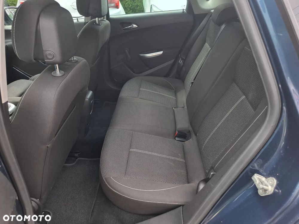 Opel Astra 1.4 Turbo Cosmo - 19