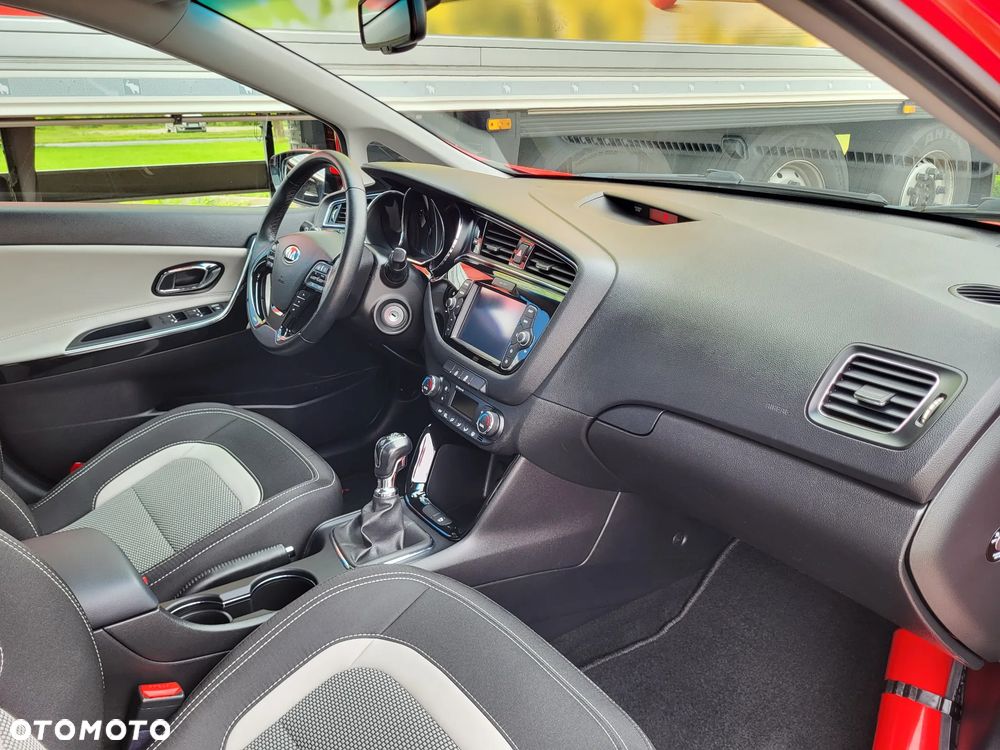 Kia Ceed 1.4 L Business Line - 31