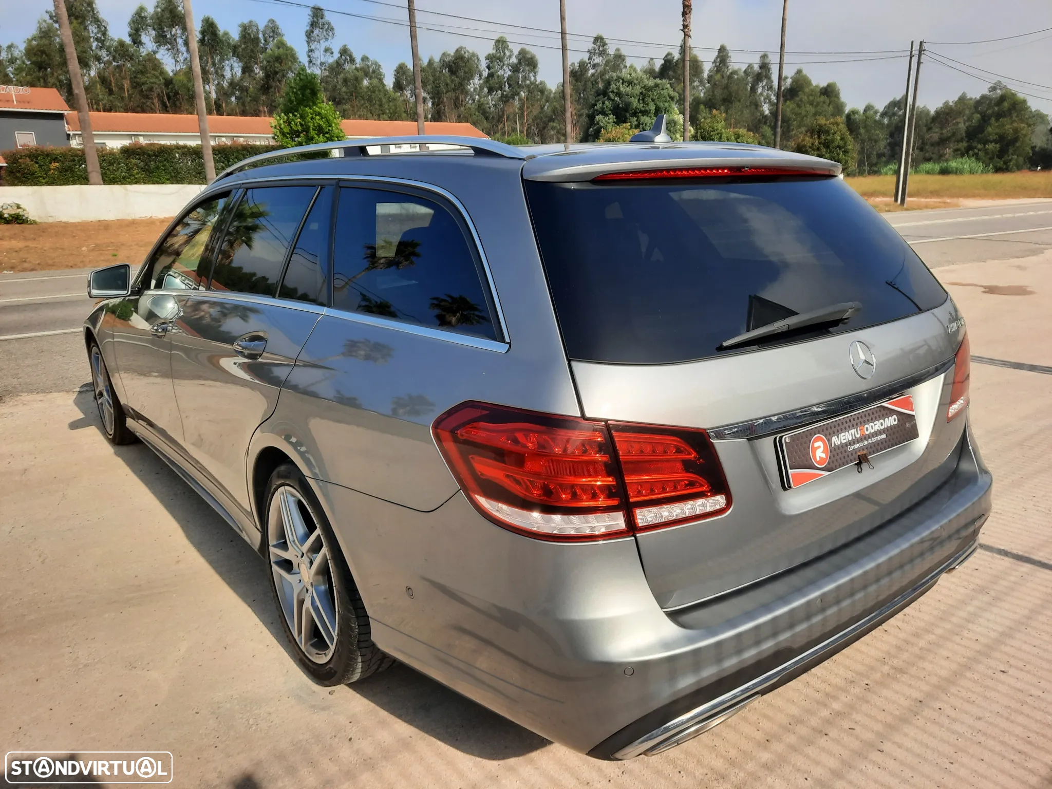 Mercedes-Benz E 300 Bluetec Hybrid Avantgarde - 16