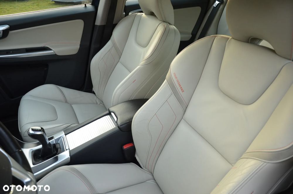 Volvo XC 60 D3 Ocean Race - 8