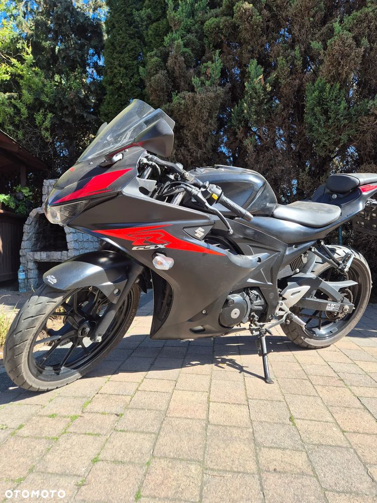 Suzuki GSX - 1