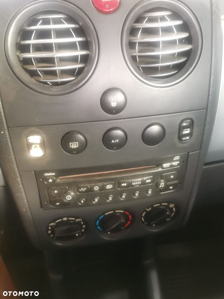 Citroën Berlingo 1.4i Multispace - 24