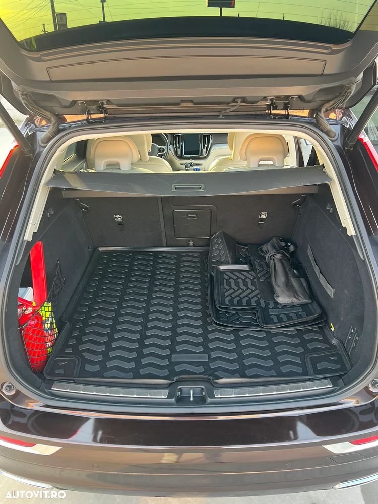 Volvo XC 60 D5 AWD Geartronic Inscription - 16