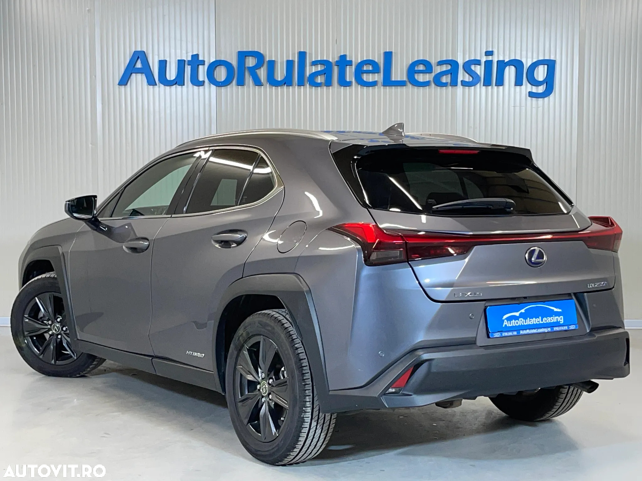 Lexus UX 250h 2.0L HEV 20H- (178 HP) 4X4 CVT Luxury - 4