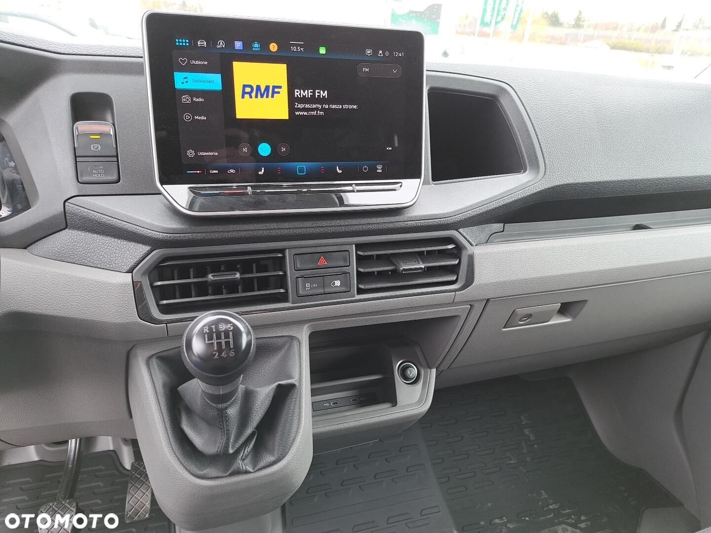 Volkswagen Crafter 35 furgon 140KM 3640 - 14