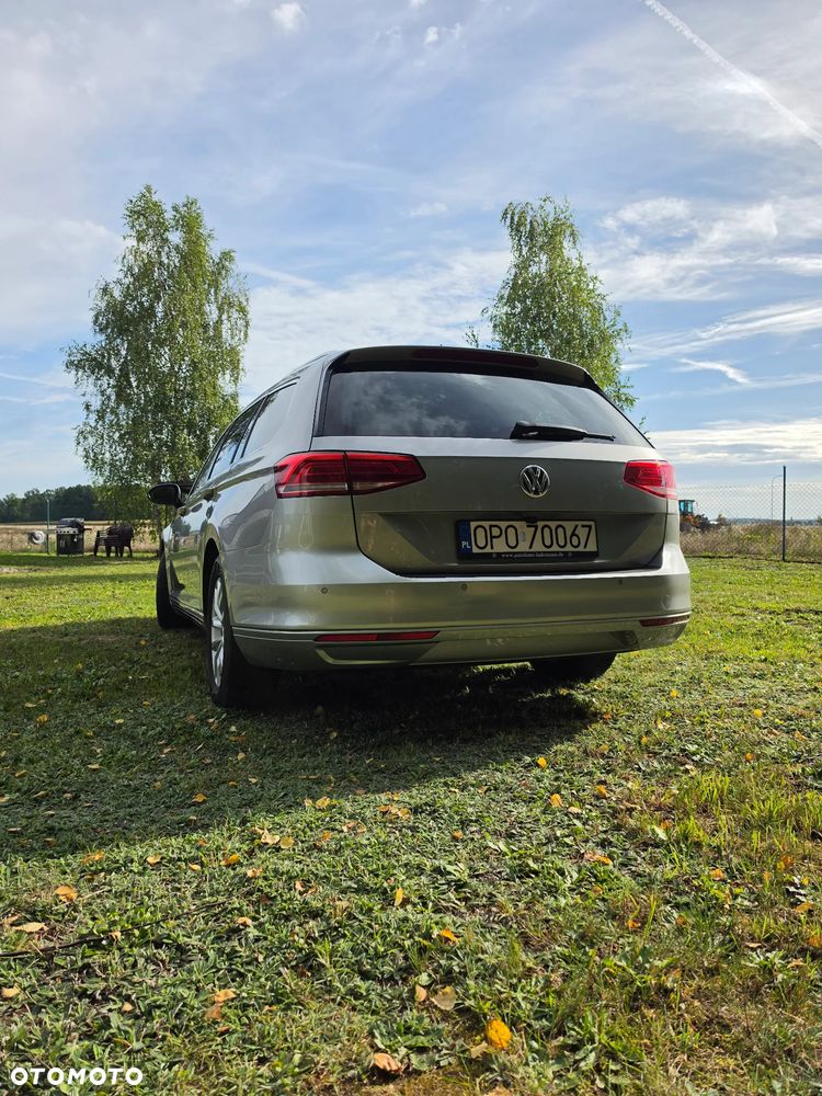 Volkswagen Passat 2.0 TDI SCR DSG Comfortline - 6