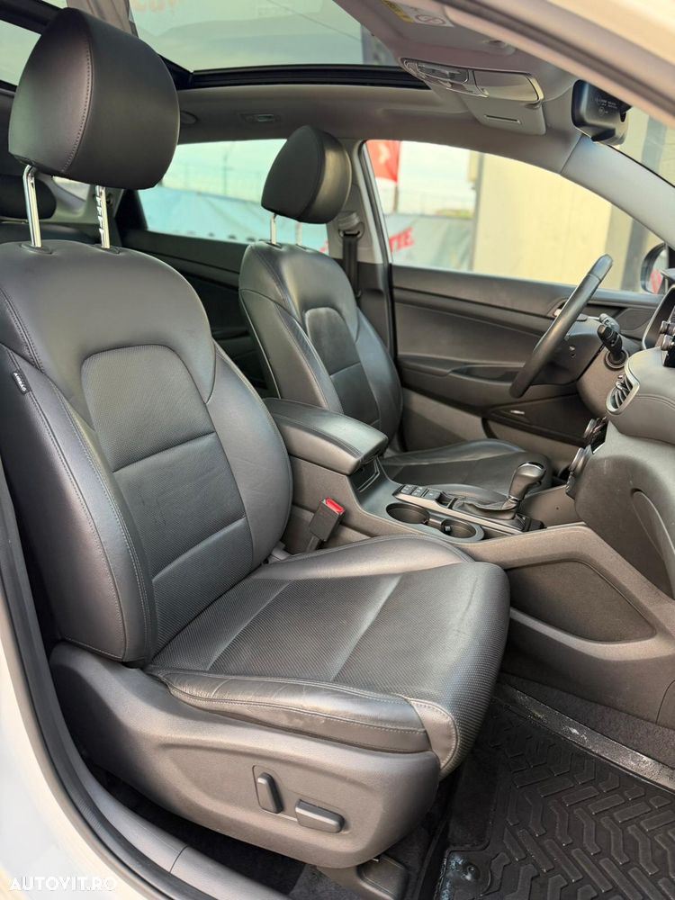 Hyundai Tucson 2.0 CRDI 4WD Automatik Premium - 11
