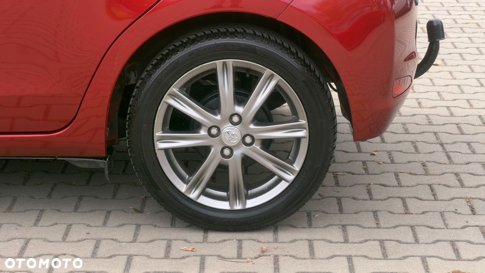 Toyota Yaris 1.33 Prestige - 28