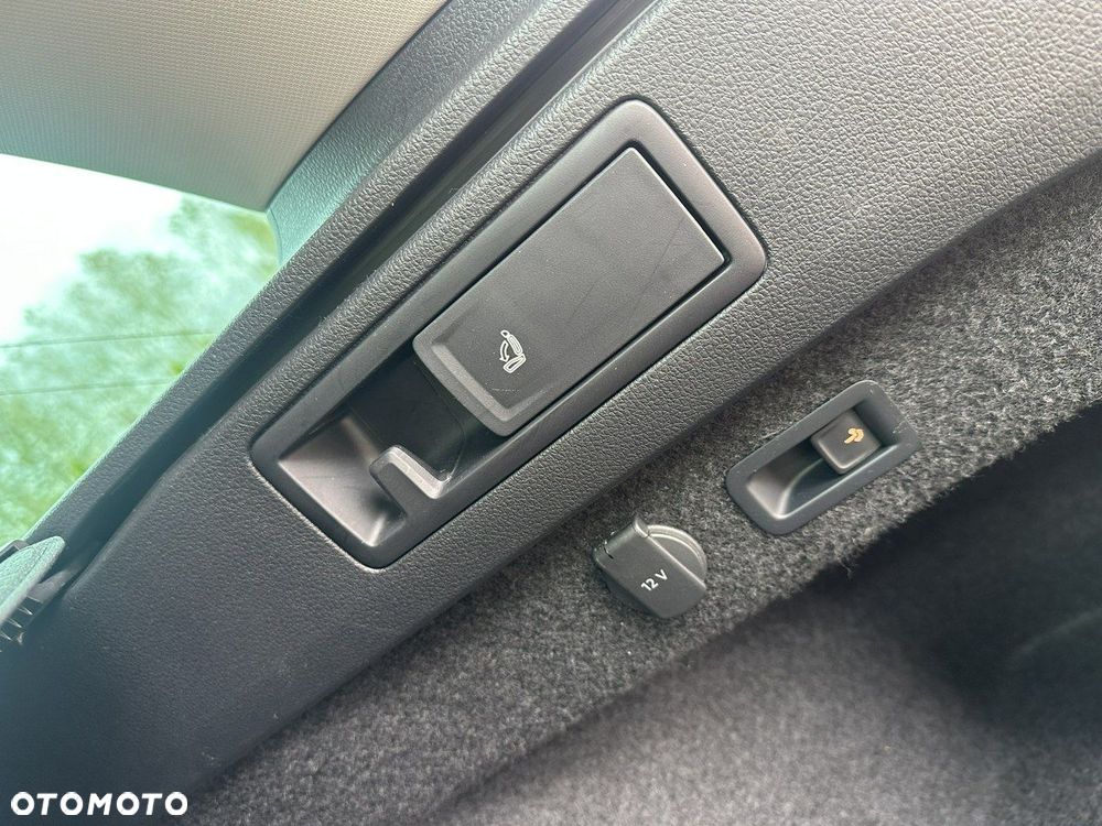 Volkswagen Passat Variant - 16