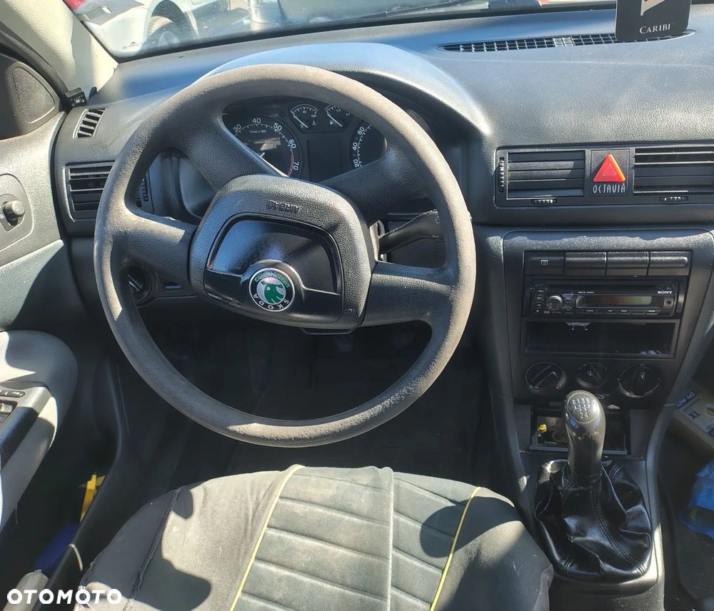 Skoda Octavia 1.6 Classic EU5 - 6