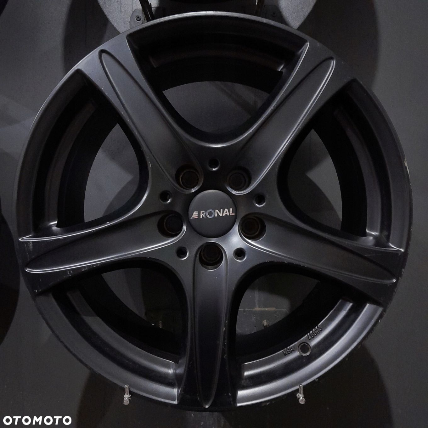 Felgi 18 5x112 Audi TT F505038-28 - 5
