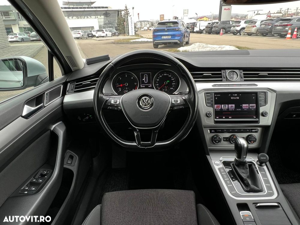 Volkswagen Passat 2.0 TDI DSG Comfortline - 15