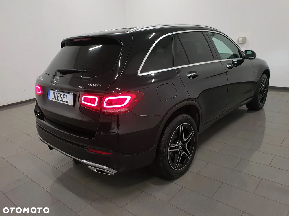 Mercedes-Benz GLC 300 de 4Matic 9G-TRONIC AMG Line Plus - 6