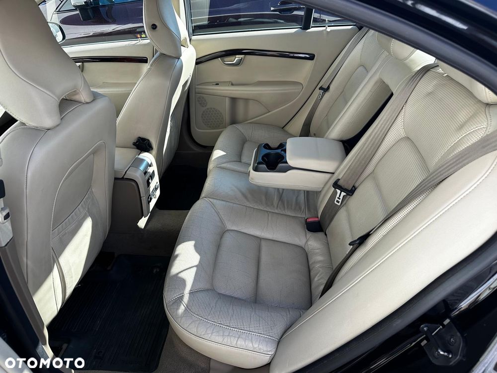 Volvo S80 - 16