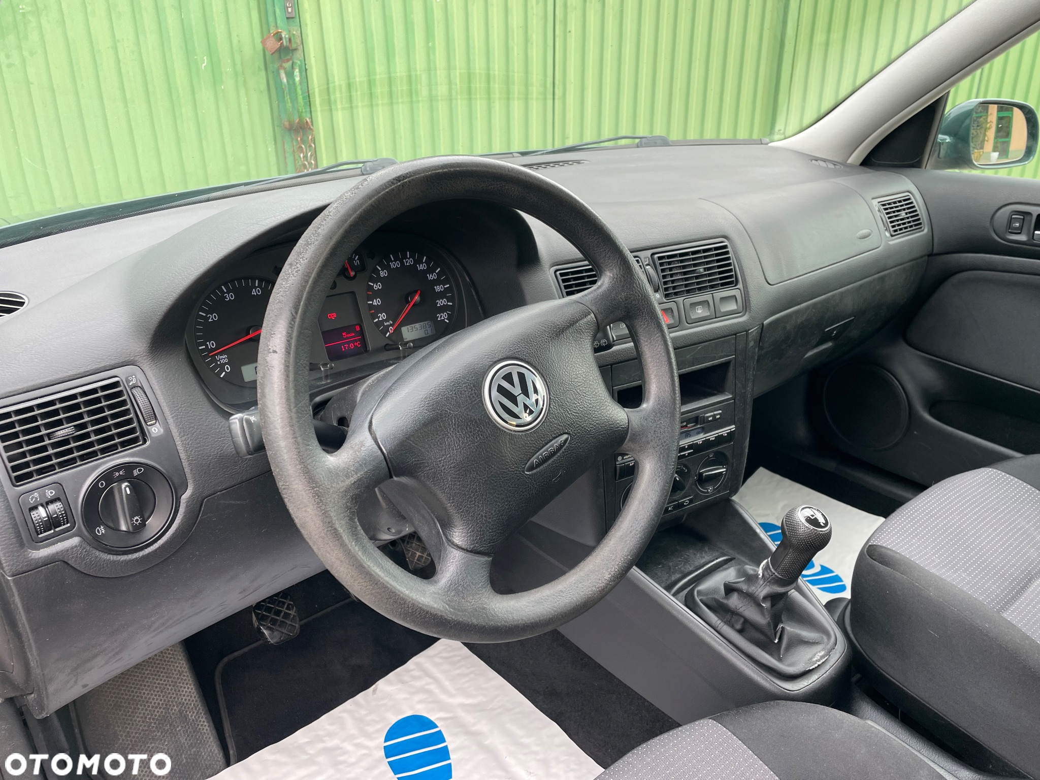 Volkswagen Golf - 9