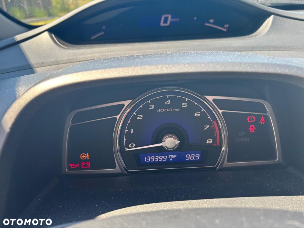 Honda Civic 1.8 Base - 5