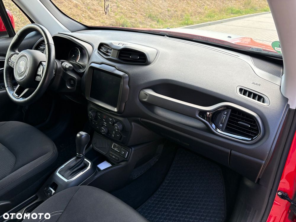 Jeep Renegade - 16