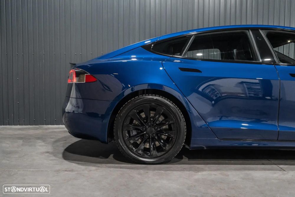 Tesla Model S 75 - 39