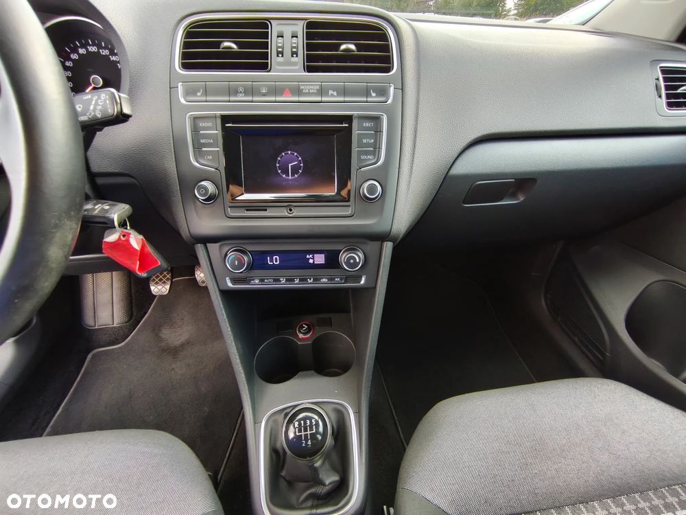 Volkswagen Polo 1.2 TSI BMT Comfortline - 30