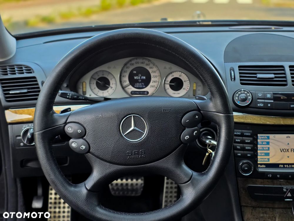 Mercedes-Benz Klasa E 320 CDI 7G-TRONIC Avantgarde BusinessEDITION - 20