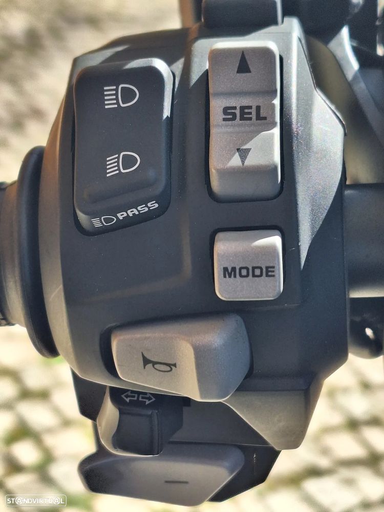 Honda CMX Rebel 1100 - 9