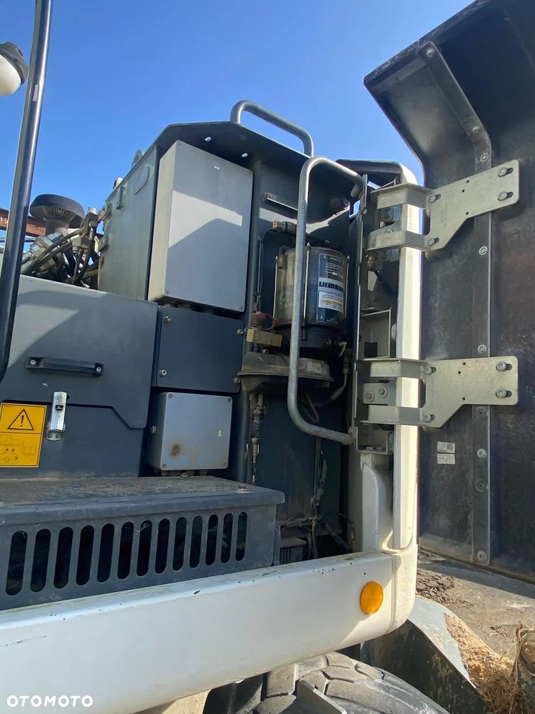 Liebherr A914 COMPACT - 19