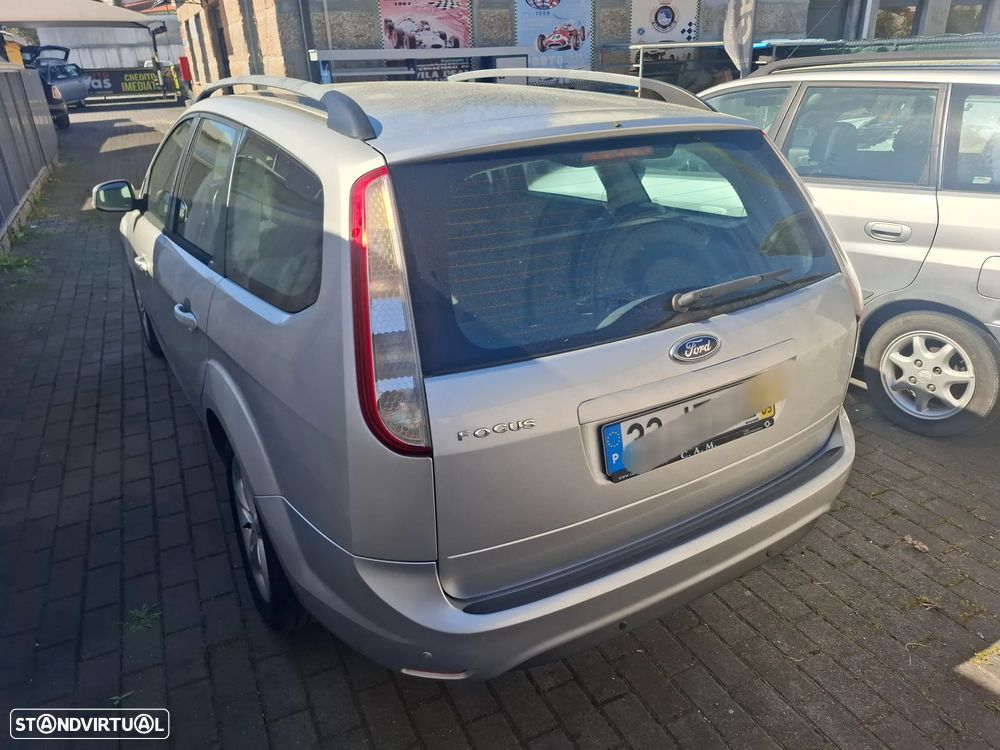 Ford Focus SW 1.4 16V Trend - 8
