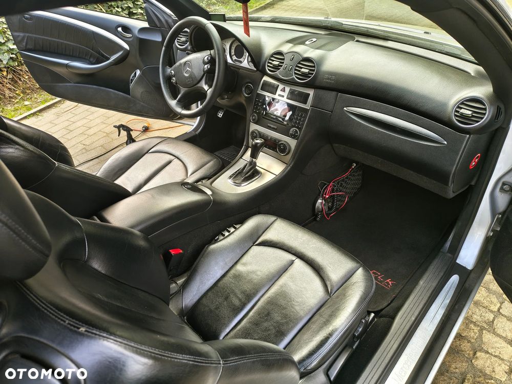 Mercedes-Benz CLK - 20