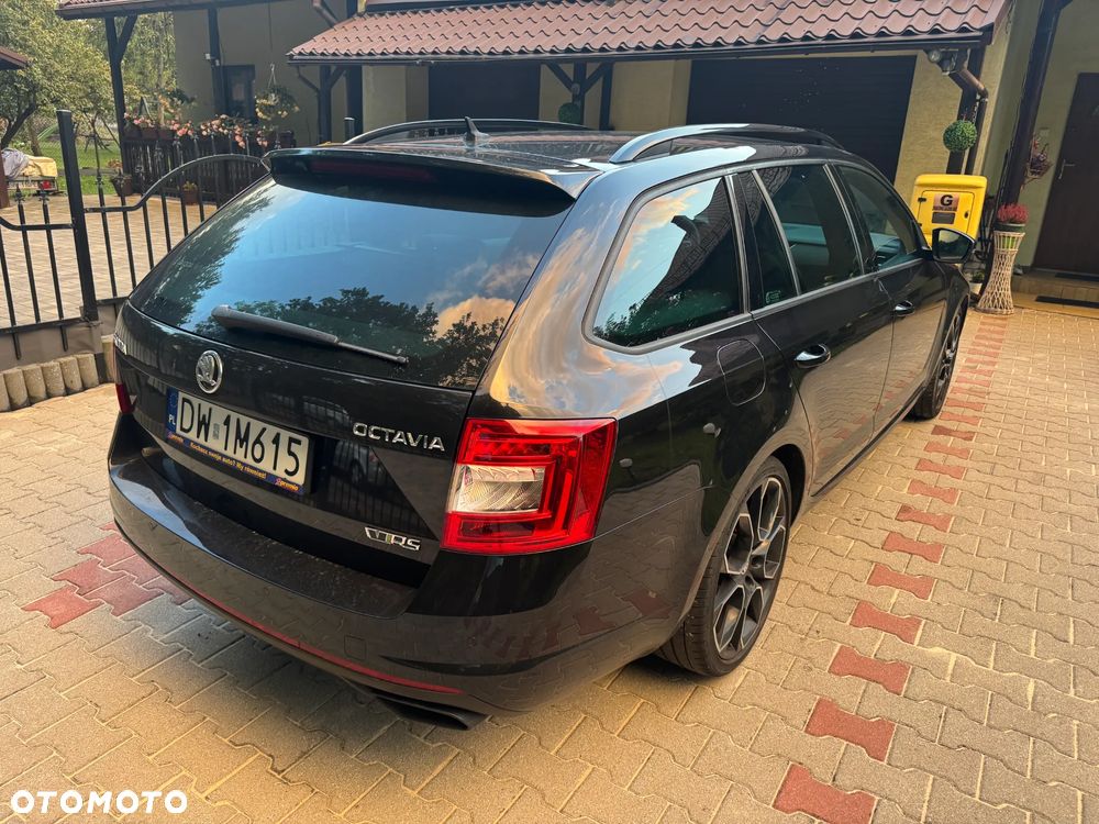 Skoda Octavia 2.0 TSI RS DSG - 5