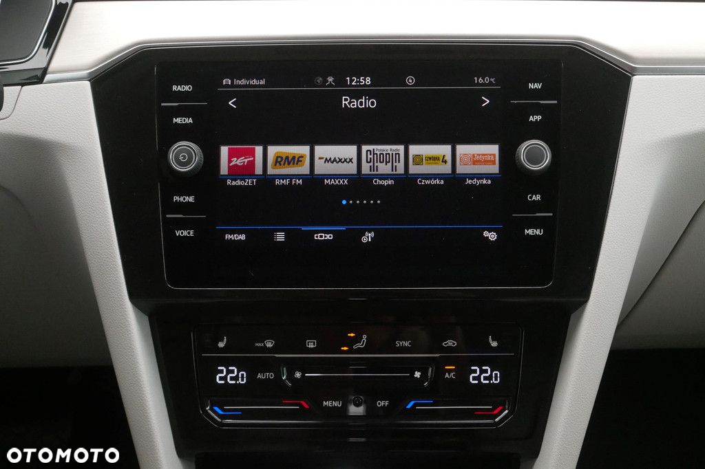 Volkswagen Passat - 10