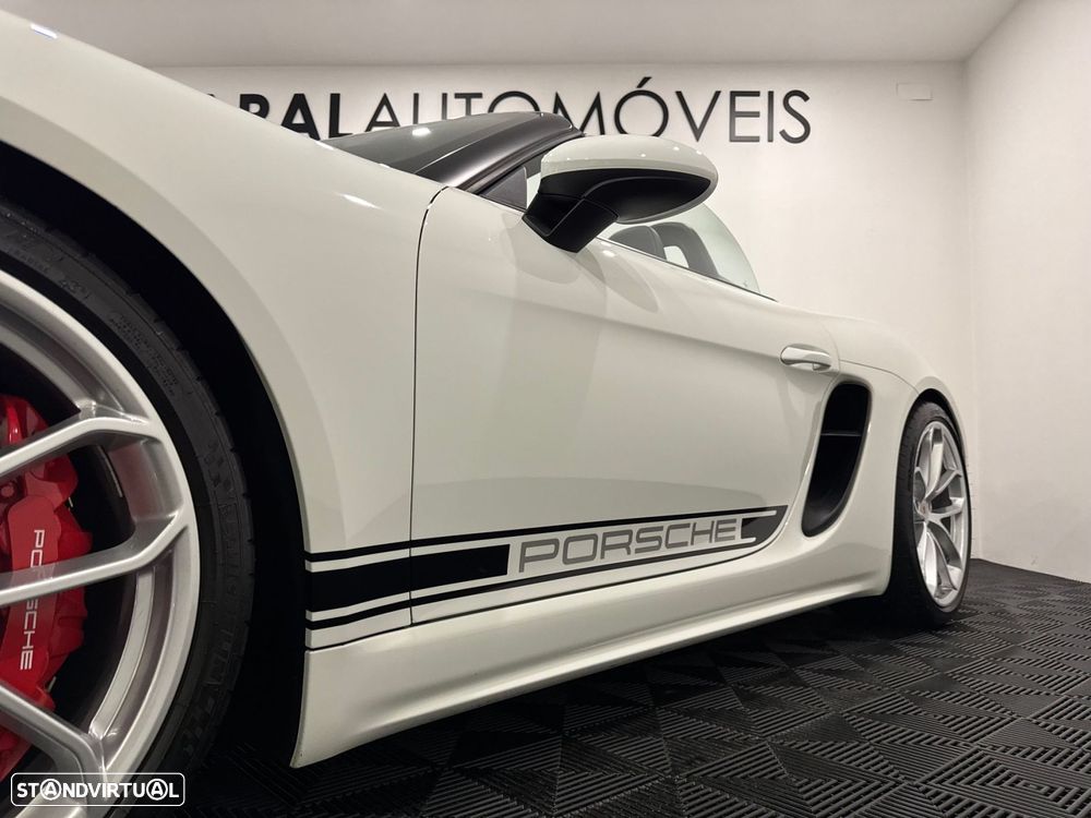 Porsche 718 Spyder Standard - 22