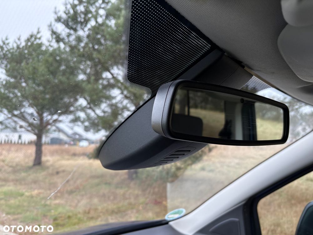 Ford Tourneo Connect Grand - 13