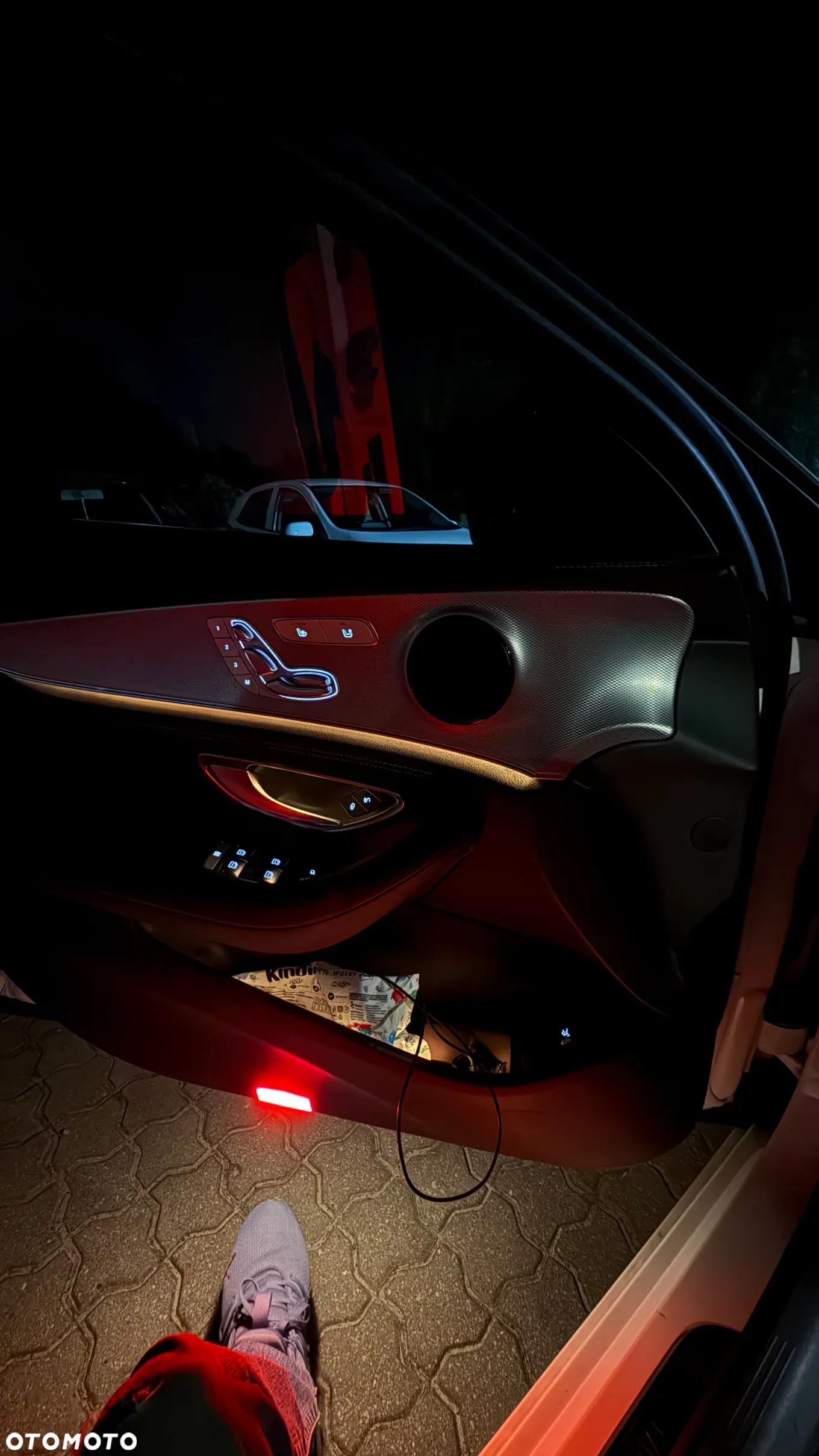 Mercedes-Benz Klasa E 220 d 9G-TRONIC - 11