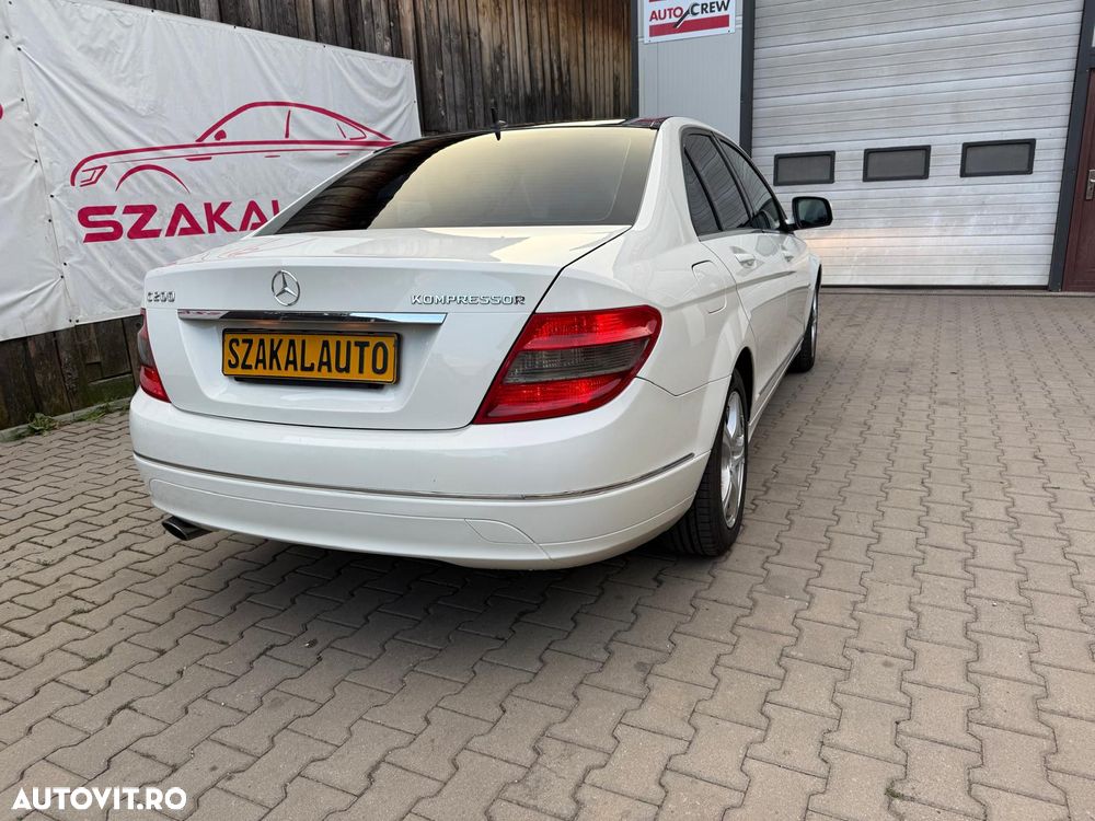 Mercedes-Benz C 200 Avantgarde Edition - 8