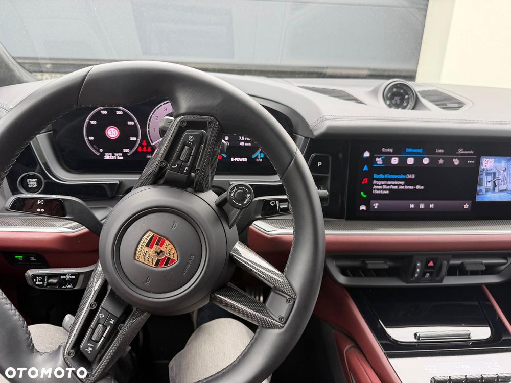 Porsche Cayenne Turbo E-Hybrid PHEV - 6