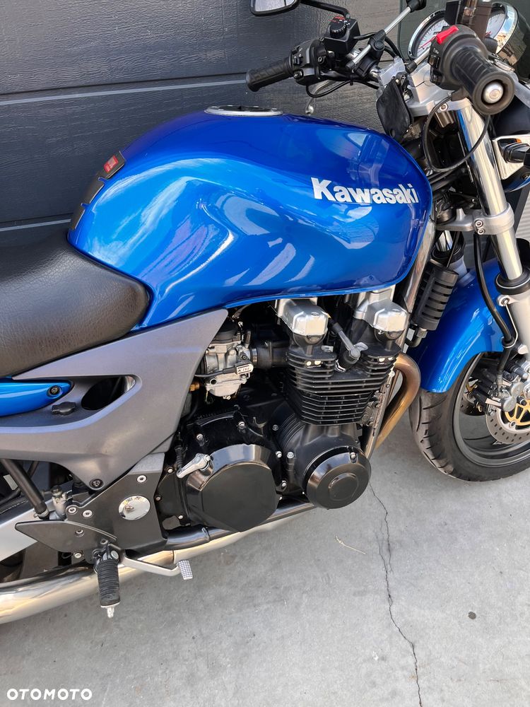 Kawasaki ZR - 6