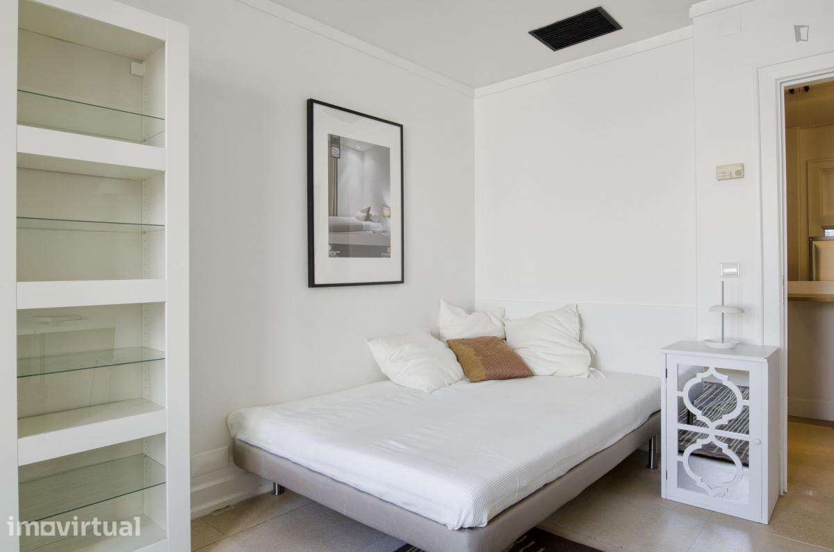 Quarto - localizado em Rossio Lisbon - Grande imagem: 4/20