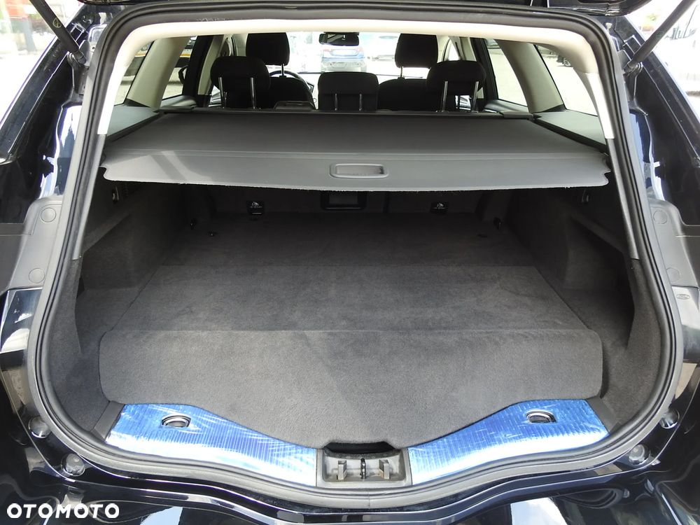 Ford Mondeo SW 2.0 Ti-VCT Titanium - 13