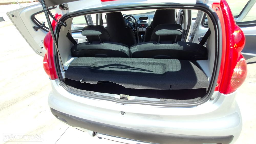 Peugeot 107 1.0 Black&Silver - 31