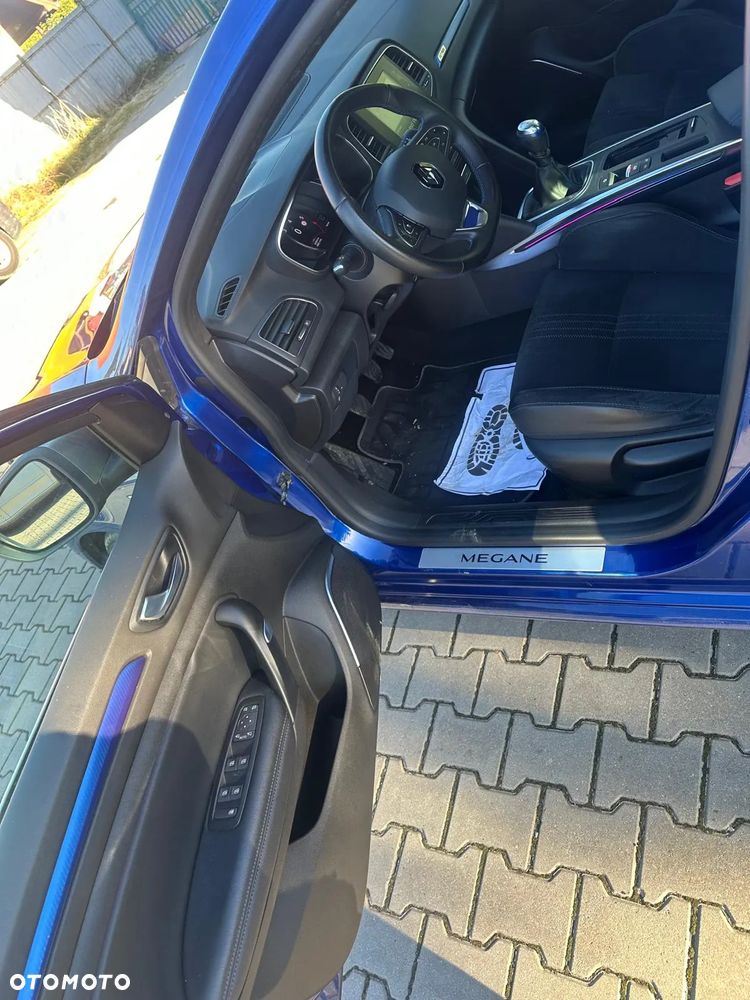 Renault Megane Grandtour TCe 140 GPF GT LINE - 3