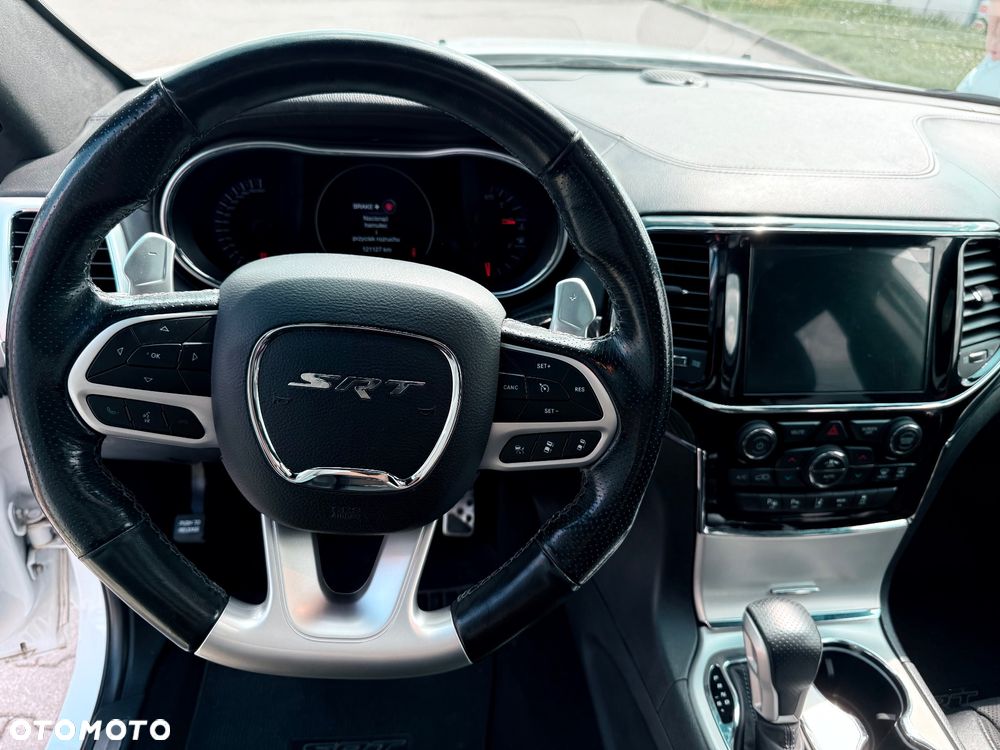 Jeep Grand Cherokee - 14