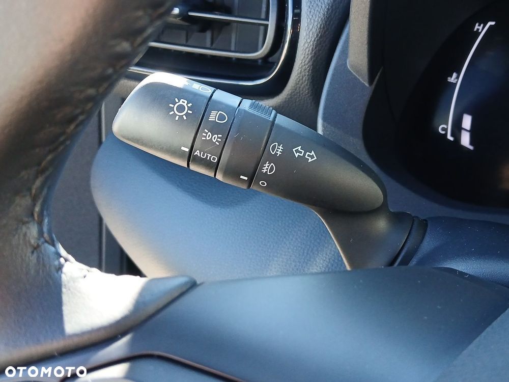 Toyota Yaris Cross Hybrid 1.5 Style - 28