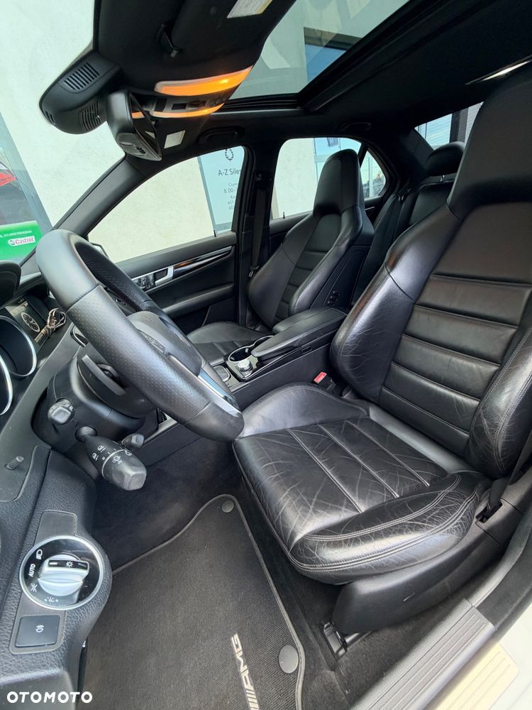 Mercedes-Benz Klasa C 63 AMG - 18